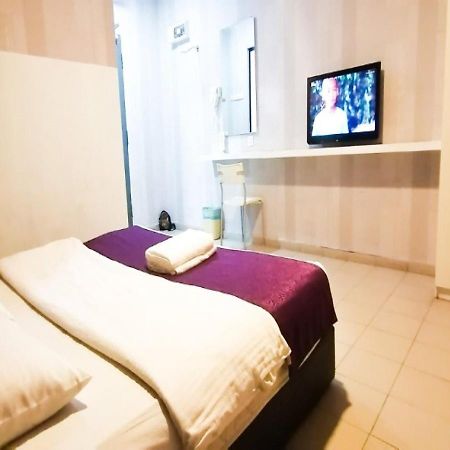 Biz Hotel Batu Pahat Eksteriør bilde